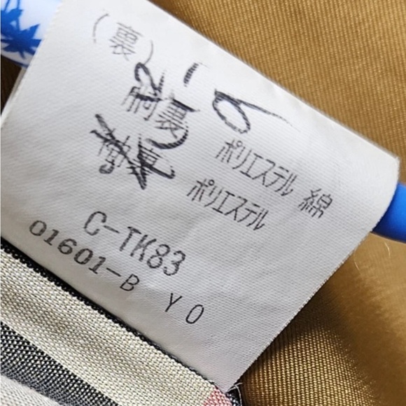 Burberry Tan Trench Coat Unisex Women Medium/ Men size small - Picture 7 of 12